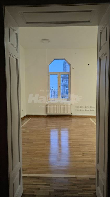 Izdaje se svetao i funkcionalan poslovni prostor — 4