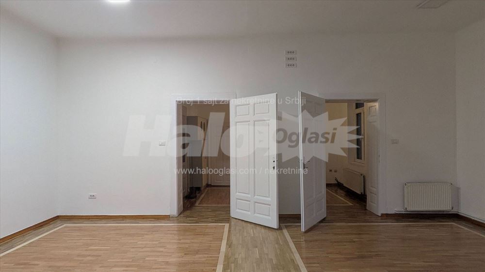 Izdaje se svetao i funkcionalan poslovni prostor — 5