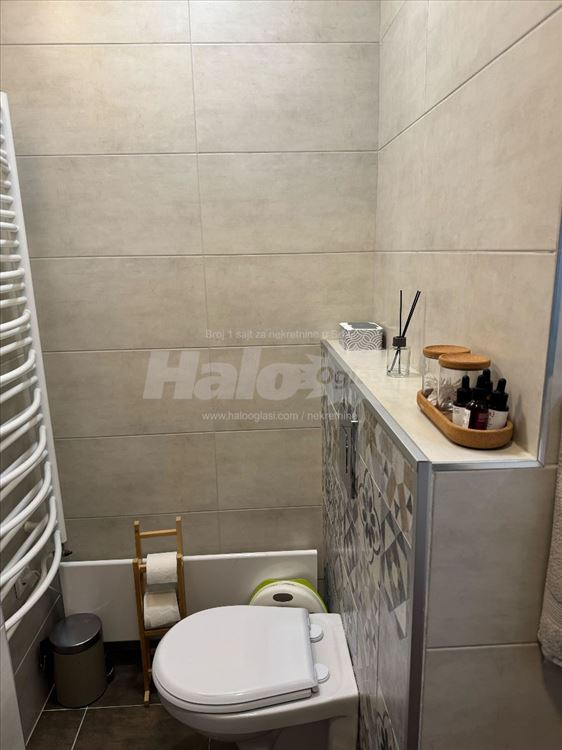 Izdaje se svetao trosoban stan od 75 m² kod Hrama — 6