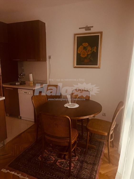 Izdaje se trosoban stan u centru Beograda, Vračar — 5