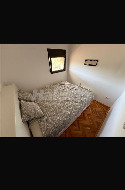 Izdaje se trosoban stan u Ignjata Joba — 6