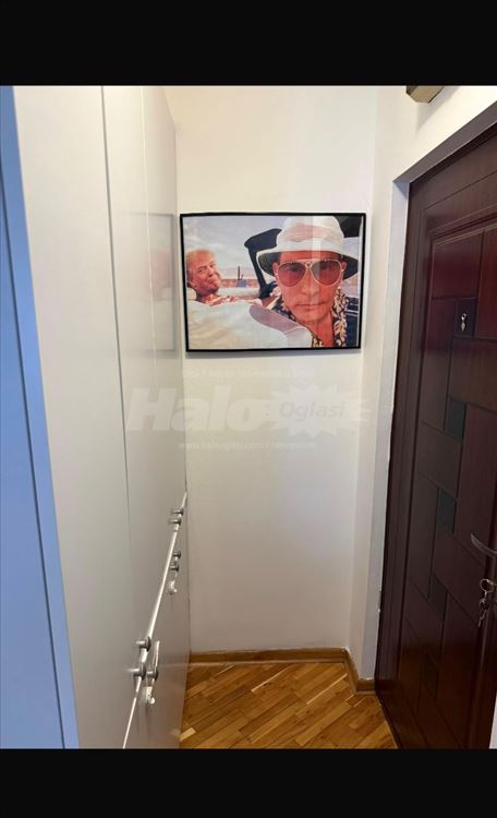 Izdaje se trosoban stan u Ignjata Joba — 10