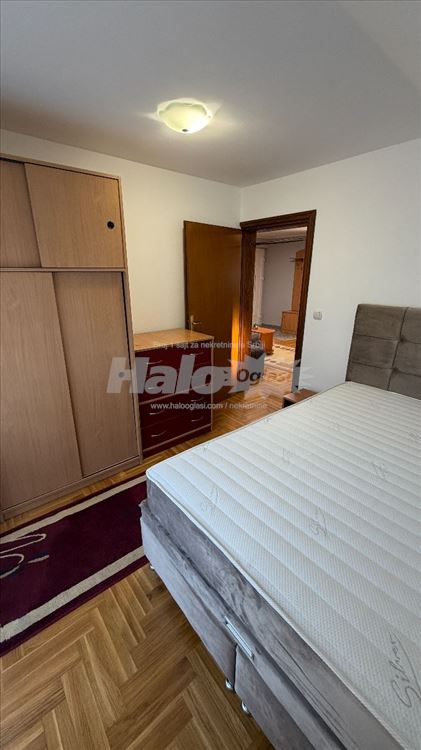 Izdajem 1.5 namešten stan na Altini — 14