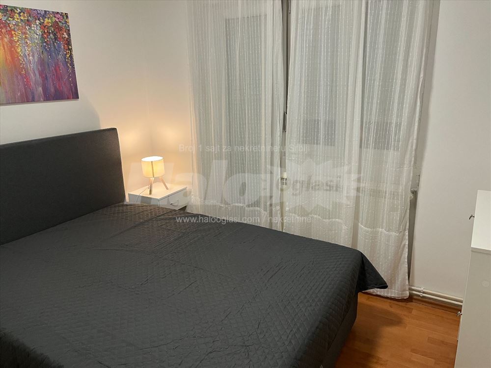 Izdajem 1.5 stan Blagoja Parovica 8A Banovo brdo — 2