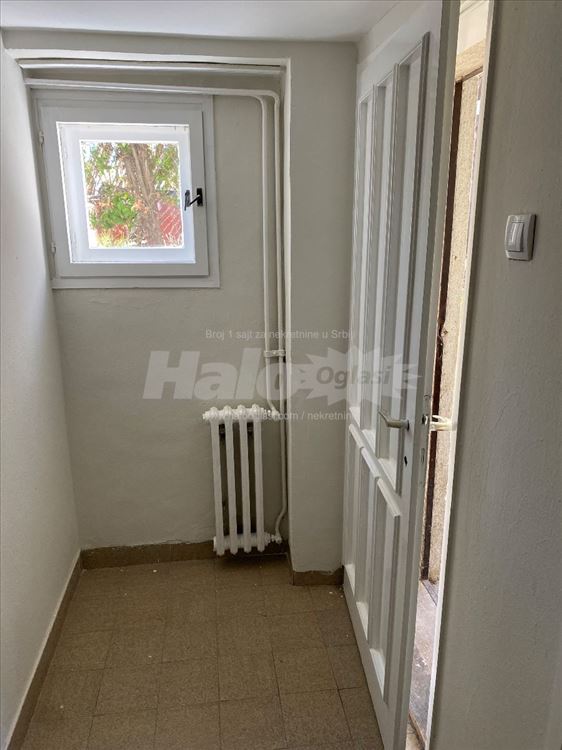 Izdajem 1.0 soban stan u Sremcici — 4