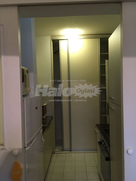 Izdajem 1.0 stan 42 m2, iznad Vera — 7