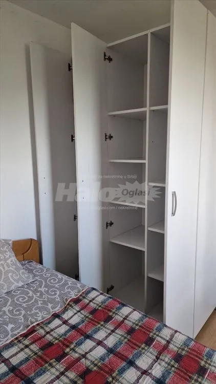 Izdajem 1.5 soban stan — 6