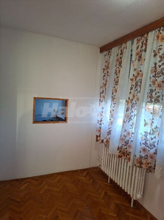 Izdajem 2.5 soban stan na Konjarniku,56m2 — 6