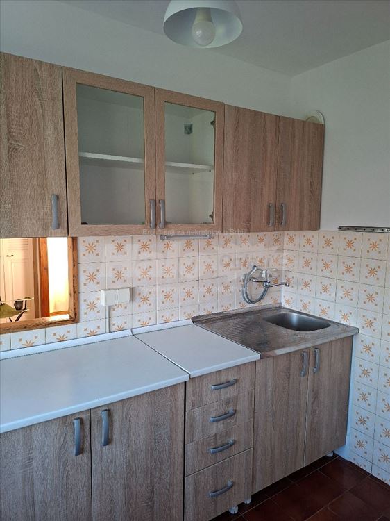 Izdajem 2.5 soban stan na Konjarniku,56m2 — 8