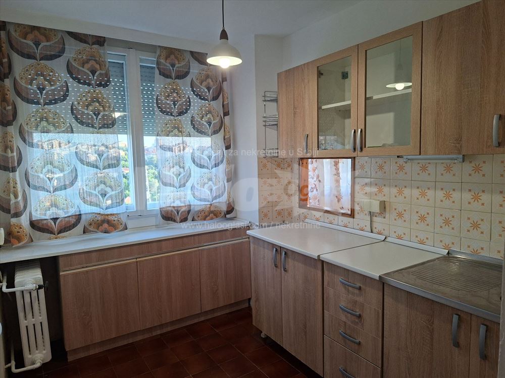 Izdajem 2.5 soban stan na Konjarniku,56m2 — 10