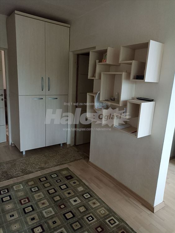Izdajem 2.5 stan u ulici Braće Jerković 3 spr lift — 4