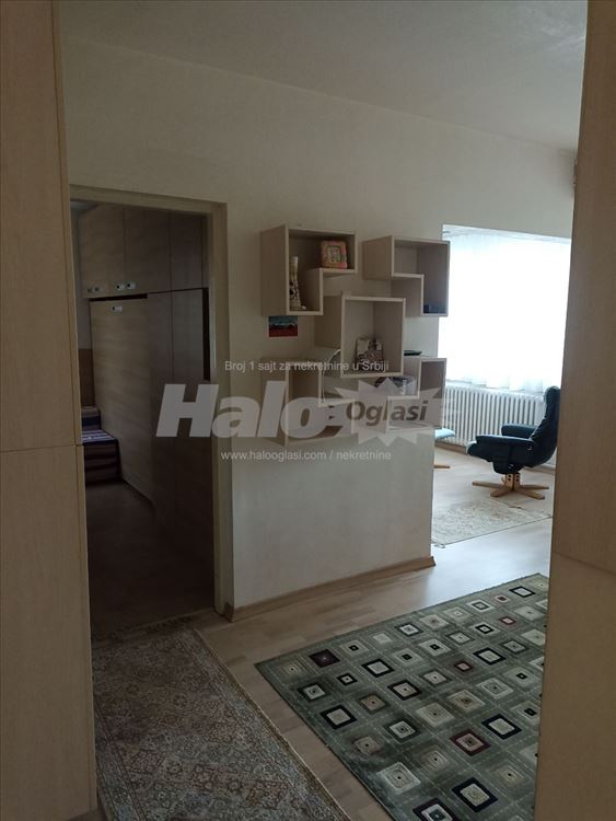 Izdajem 2.5 stan u ulici Braće Jerković 3 spr lift — 5
