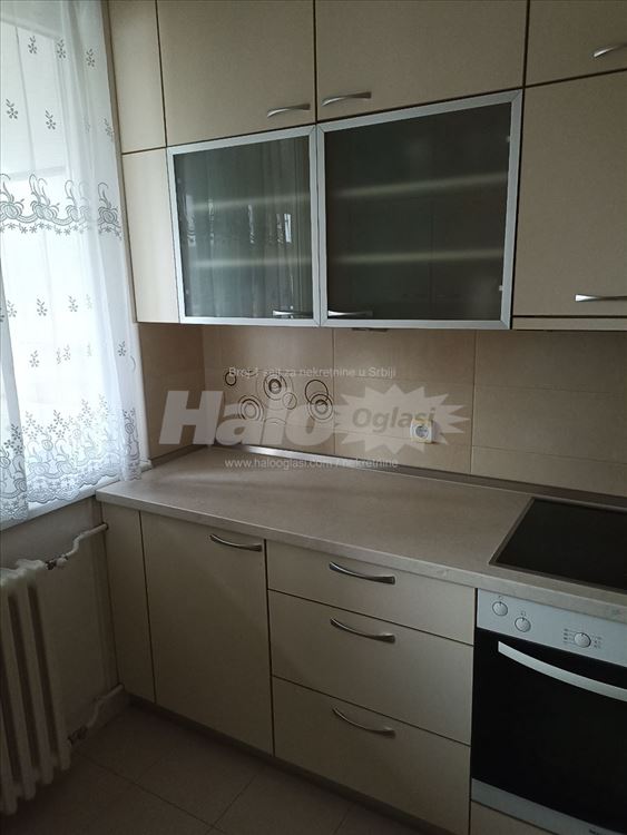 Izdajem 2.5 stan u ulici Braće Jerković 3 spr lift — 10