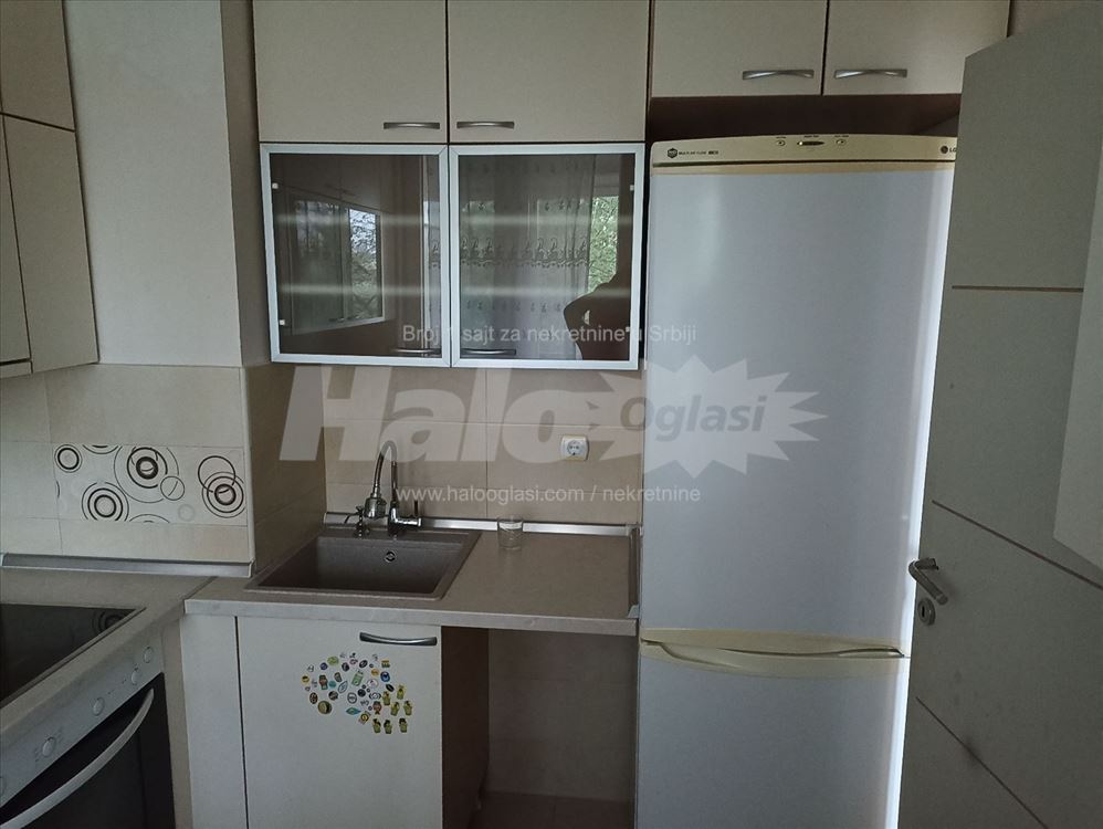 Izdajem 2.5 stan u ulici Braće Jerković 3 spr lift — 11