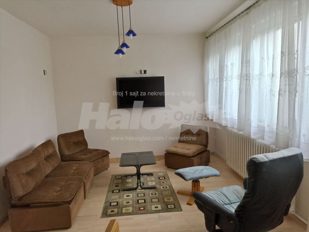 Izdajem 2.5 stan u ulici Braće Jerković 3 spr lift — 12