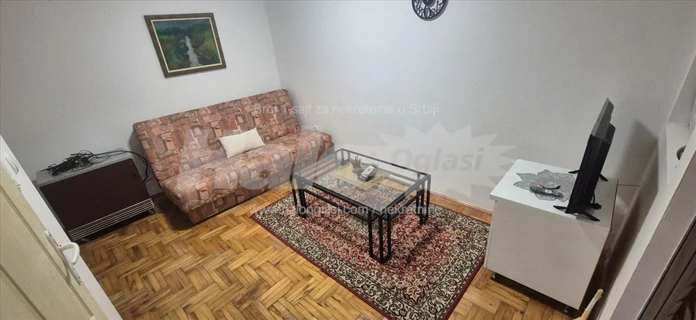 Izdajem 2 garsonjere na Vidokovačkoj padini — 2