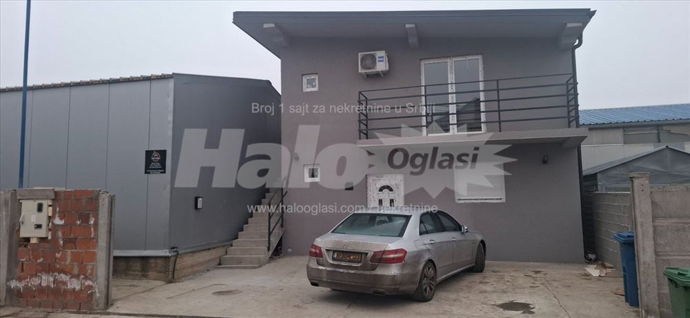 Izdajem 2 stana sa zasebnim ulazima — 3