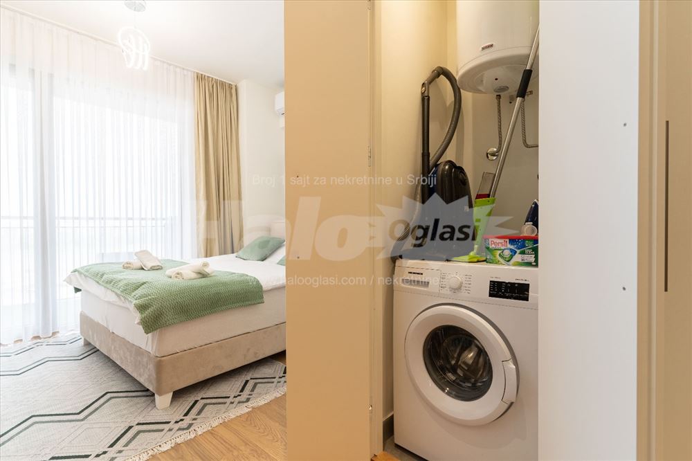 Izdajem 2 studio stana – Beograd na vodi — 4