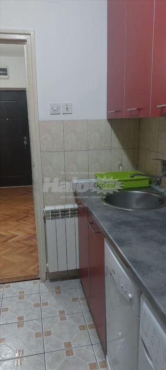 Izdajem 2.0 stan na Banovom brdu — 9