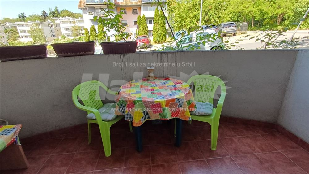 Izdajem 2.5 stan Dedinje 55m2 — 3