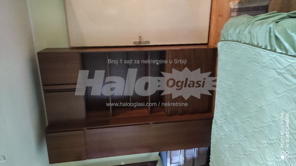 Izdajem 2.5 stan u kući sa TA grejanjem — 2