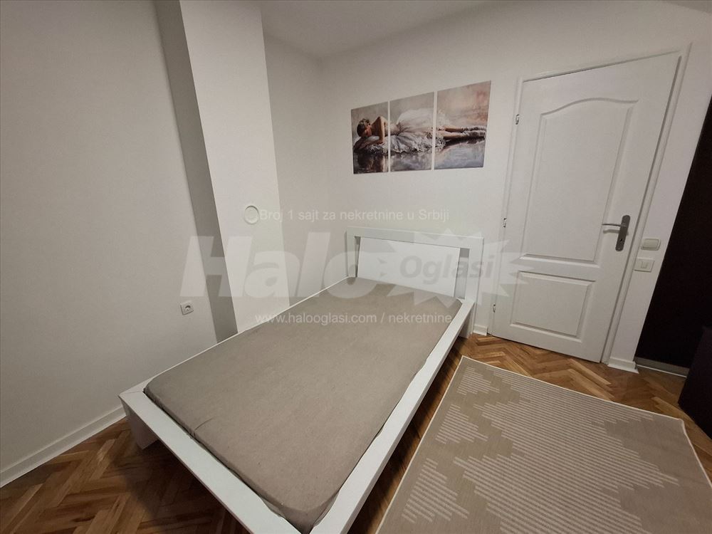 Izdajem 3iposoban stan na Zvezdari, Đeram — 9