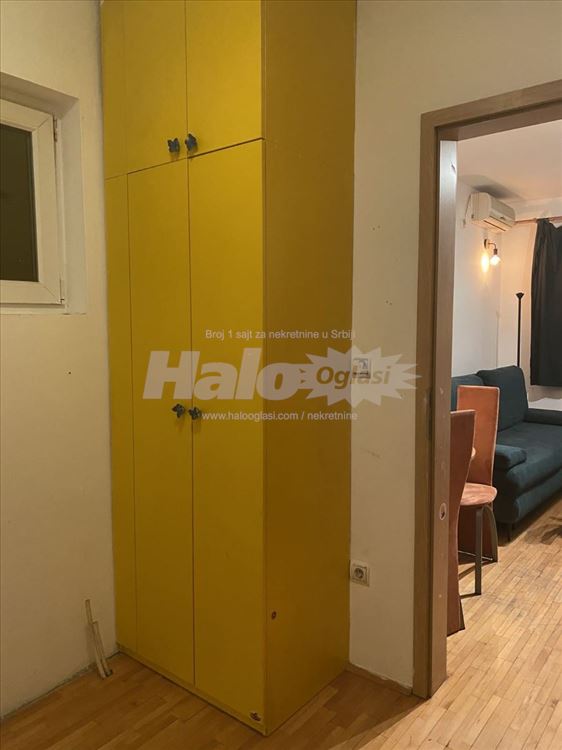 Izdajem 43m² na Bogosloviji — 3
