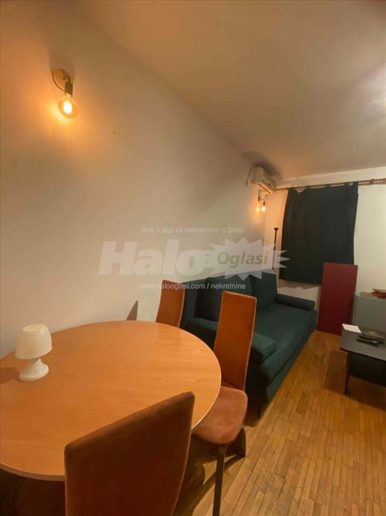 Izdajem 43m² na Bogosloviji — 10