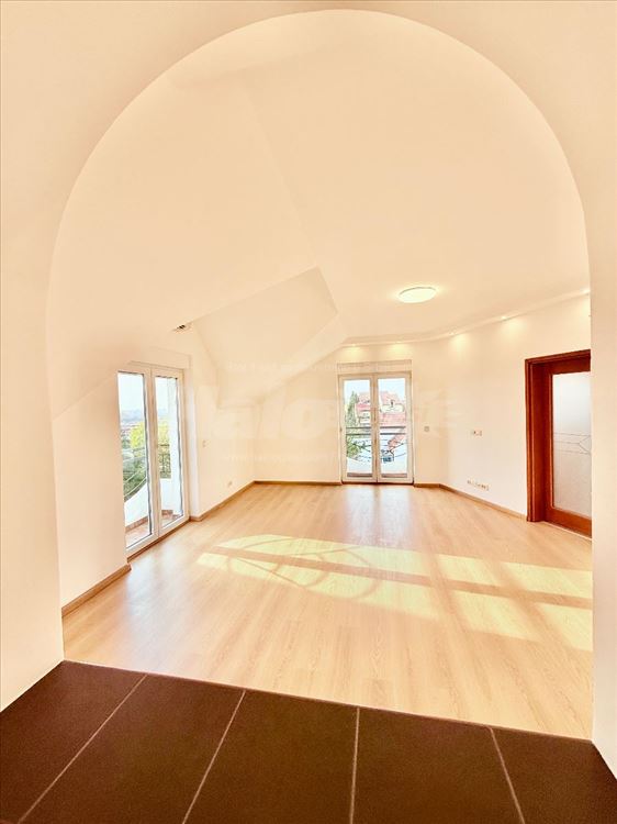 Izdajem 45m2, 72m2 i 64m2 u istoj zgradi — 5