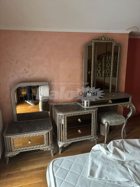 Izdajem apartman kod Cvetkove pijace — 4