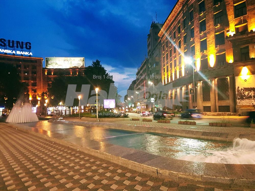 Izdajem CENTAR Stari grad 1,5 stan 42m2 Dečanska — 11