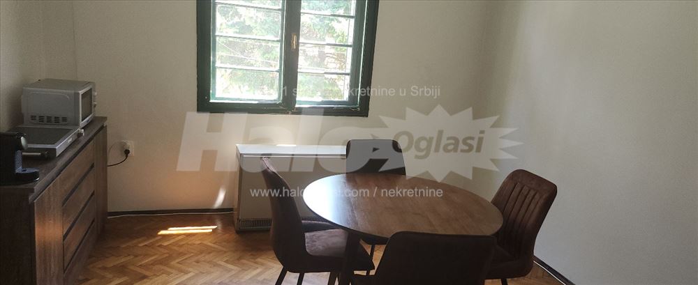 Izdajem cetvorosoban Zvezdara Bulbulder Beograd — 11