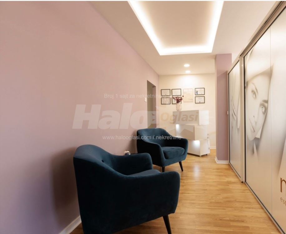 Izdajem deo kozmetičkog salona — 2