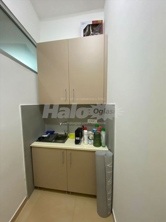 Izdajem dva lokala 24kv i 14kv u TC Interex — 6