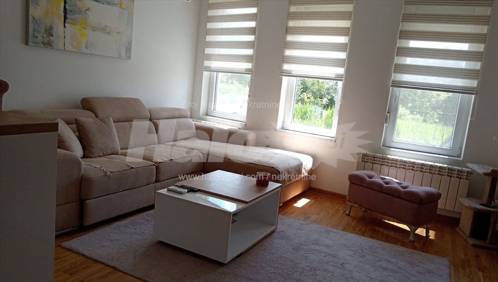 Izdajem dvoiposoban stan 51m2,dupleks, lux — 3