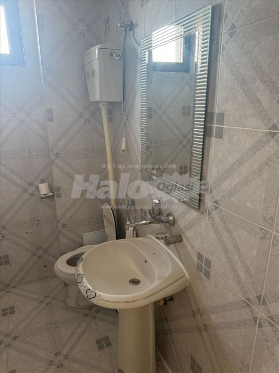 Izdajem dvoiposoban stan na Vračaru — 14