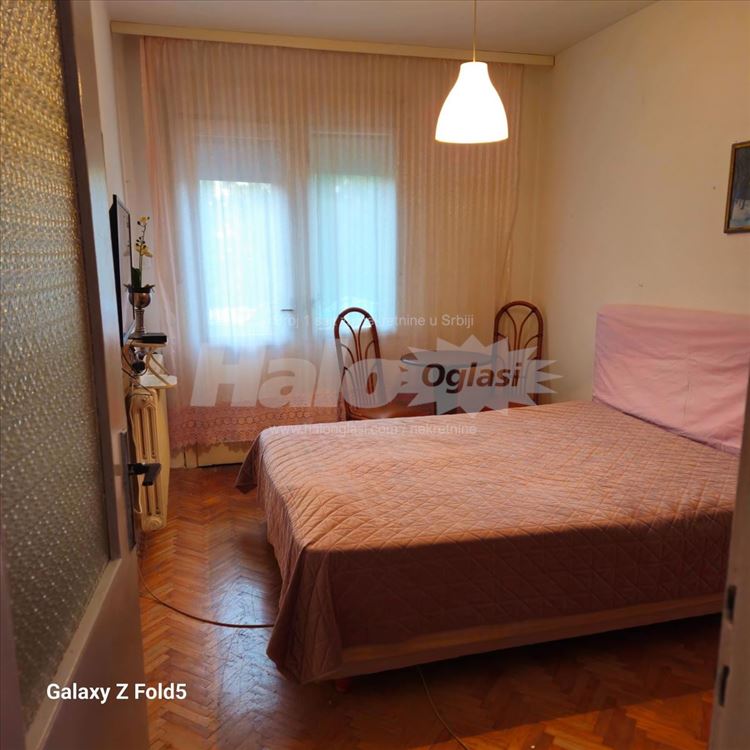 Izdajem dvoiposoban stan u Žarkovu — 2