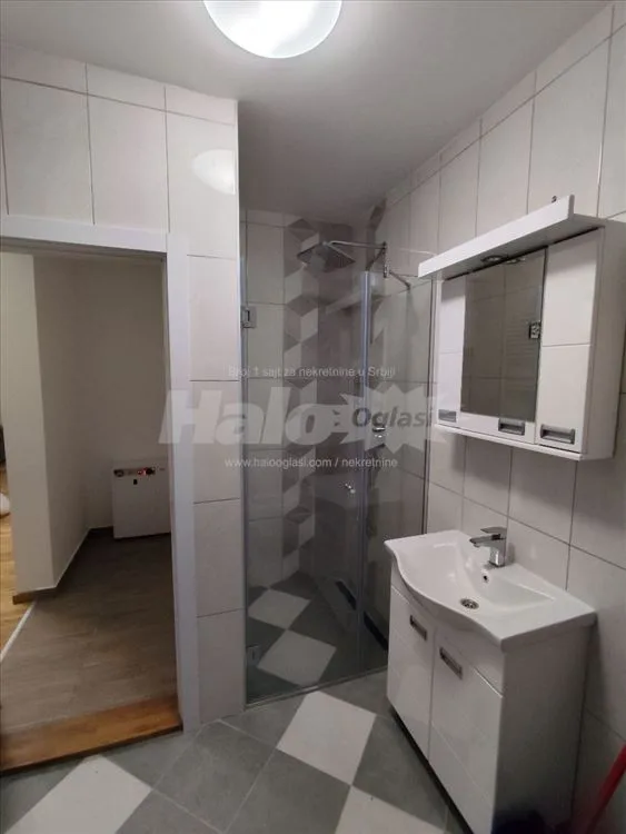 Izdajem dvoiposoban stan u Surčinu — 8