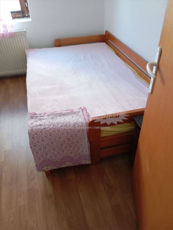 Izdajem dvoiposoban stan u Zarkovu — 11