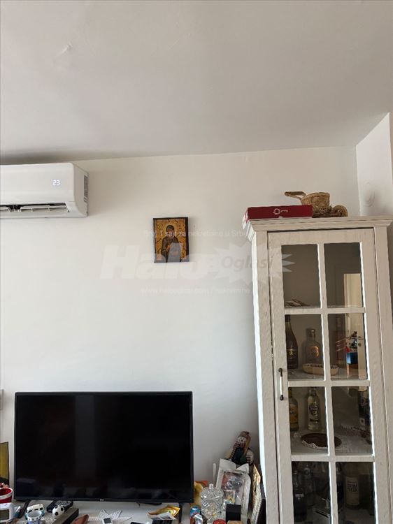Izdajem dvoiposoban stan u Zemunu — 2