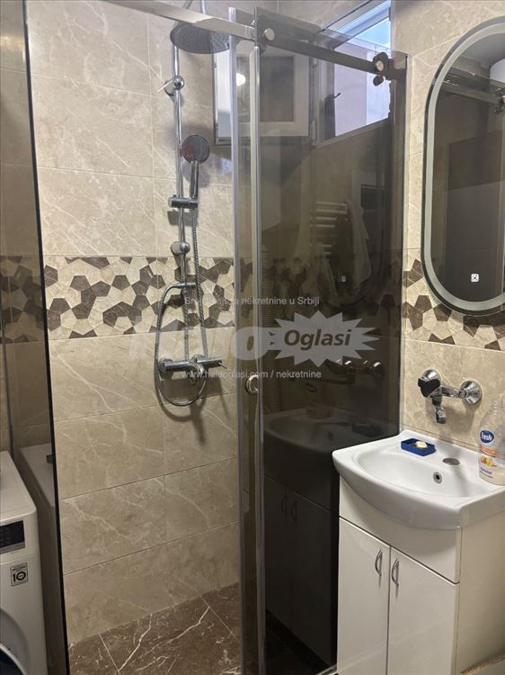 Izdajem dvoiposoban stan u Zemunu — 9