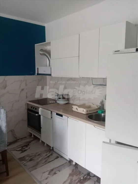 Izdajem dvosoban i garsonjeru tel 0649290873 — 5