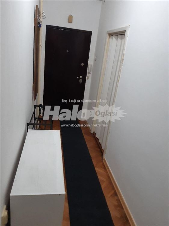 Izdajem dvosoban na Novom Beogradu kod Instituta — 9