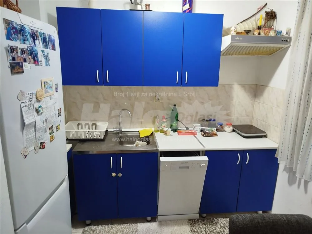 Izdajem dvosoban namesten stan na duzi period — 7