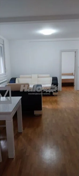 Izdajem dvosoban namesten useljiv stan u Borci — 6