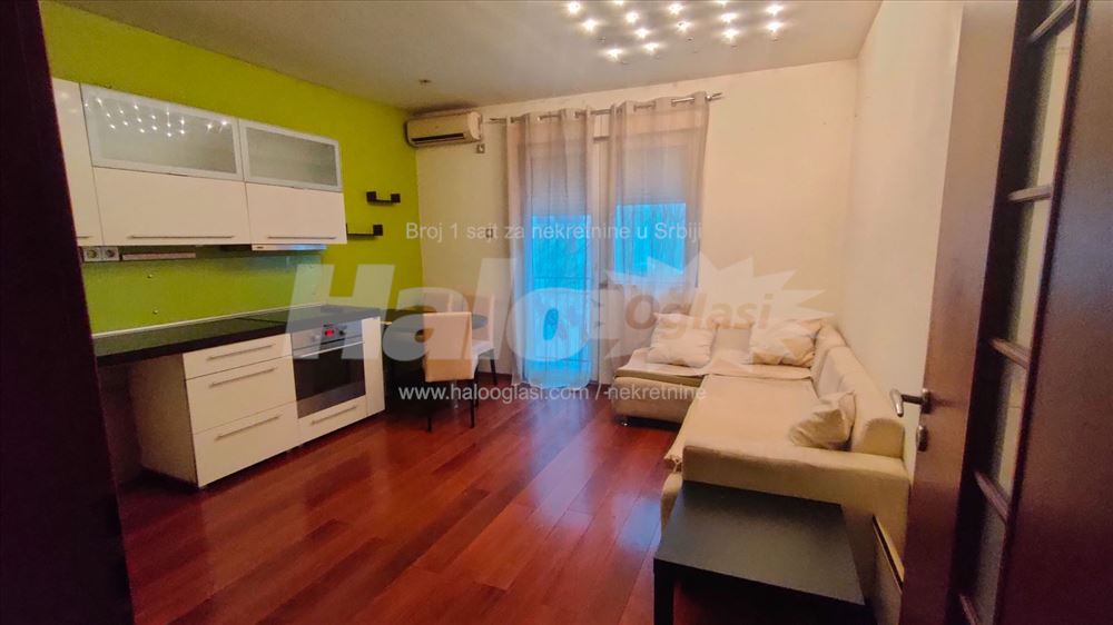Izdajem dvosoban stan 40m2 kod djeram pijace — 3