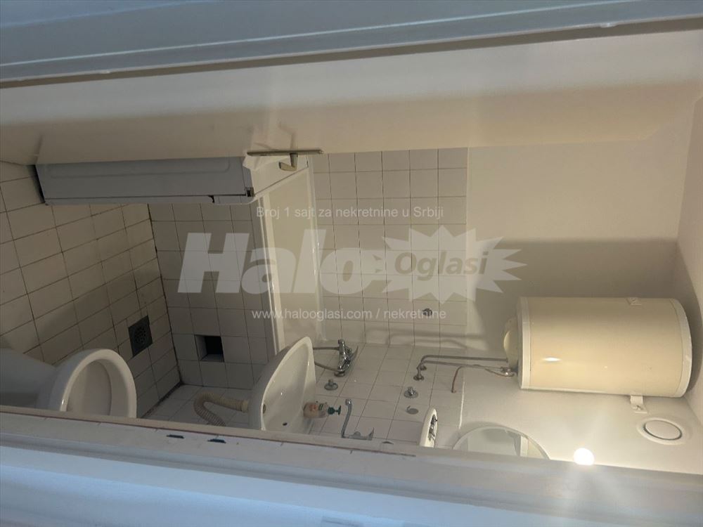 Izdajem dvosoban stan 55 m2, blok 34. — 7