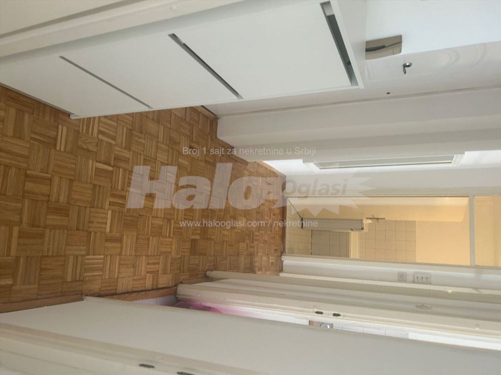 Izdajem dvosoban stan 55 m2, blok 34. — 10