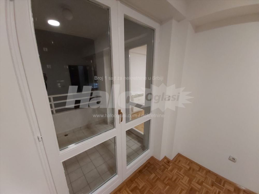 Izdajem dvosoban Stan 63m2 Gandijeva 122b — 5