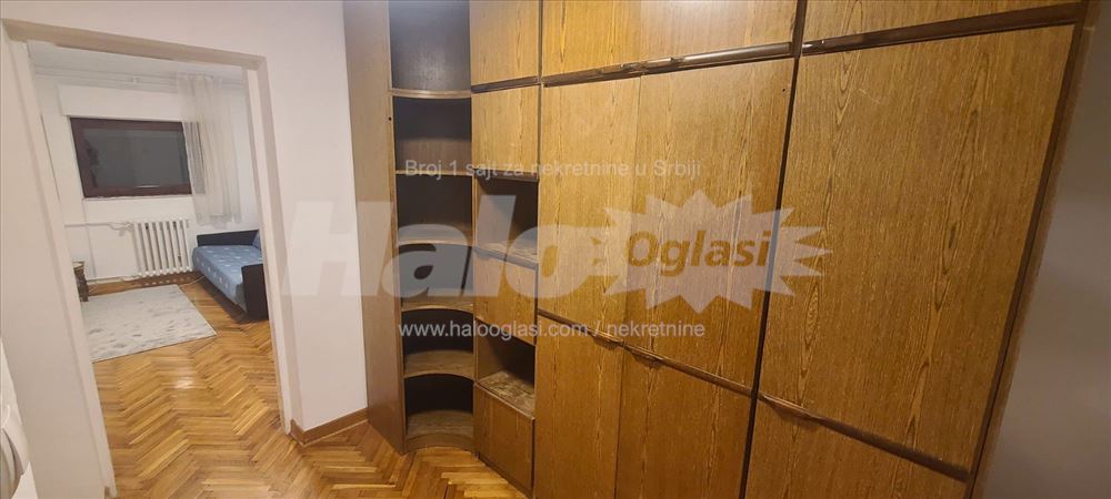 izdajem dvosoban stan na ceraku 52m2 vlasnik — 14